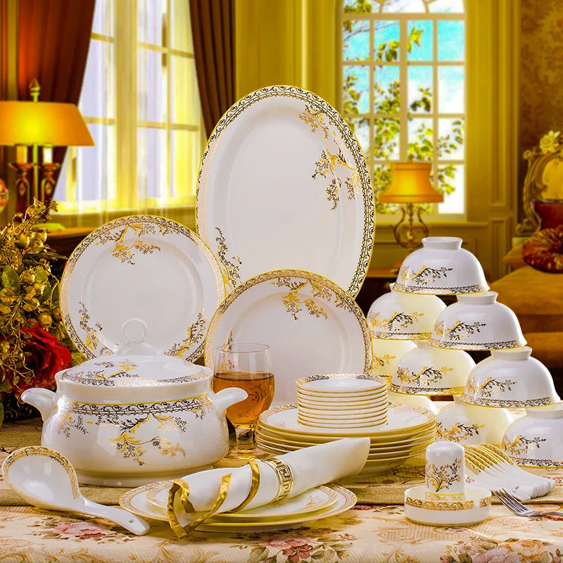 Family-size MC THE BLACK DIAMOND Royal dinnerware set with matching plates, bowls, and cups arranged on a table.