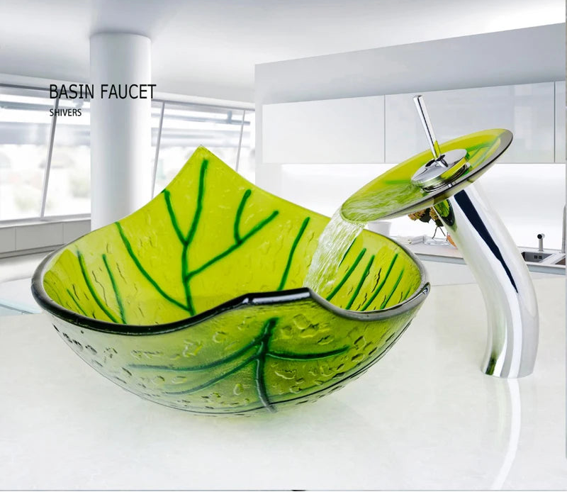 Green leaf-shaped vessel bathroom sink by MC THE BLACK DIAMOND, showcasing its unique leaf design and smooth ceramic surface.