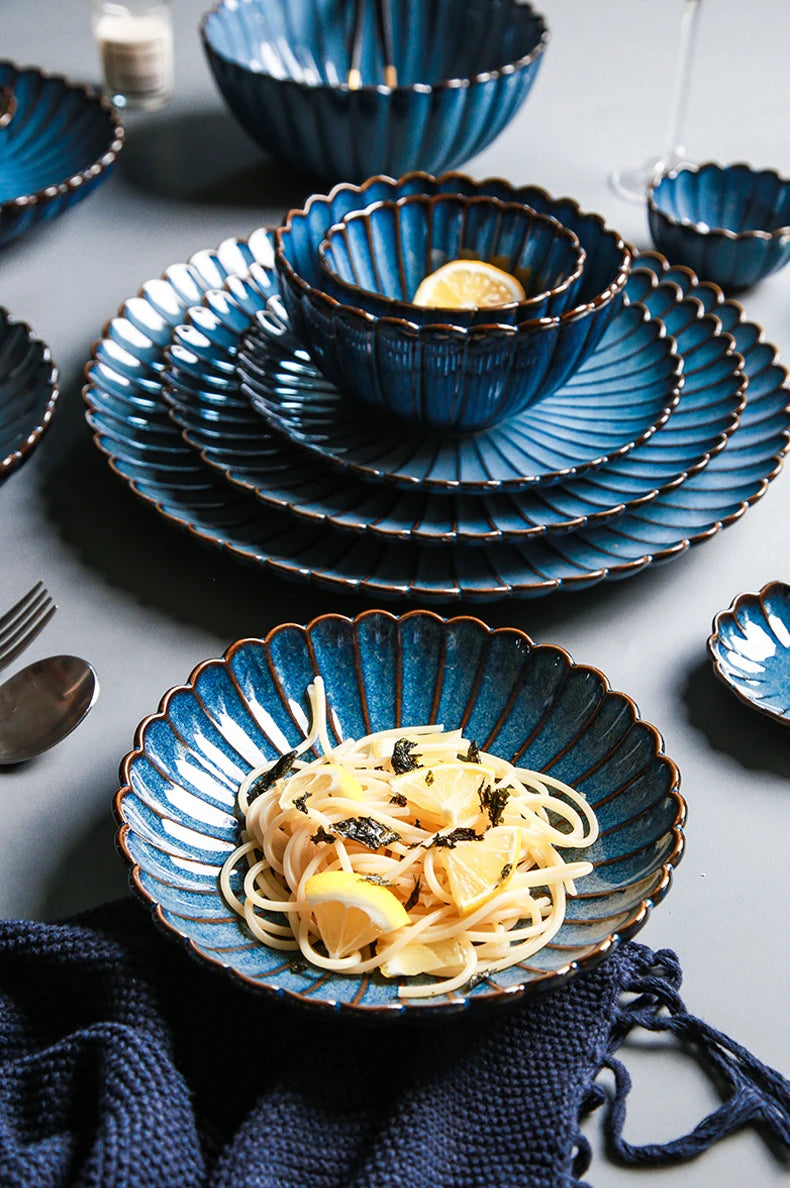 MC THE BLACK DIAMOND Western dinnerware set featuring kiln-variable glazed tableware with plates, bowls, and cups for stylish dining.