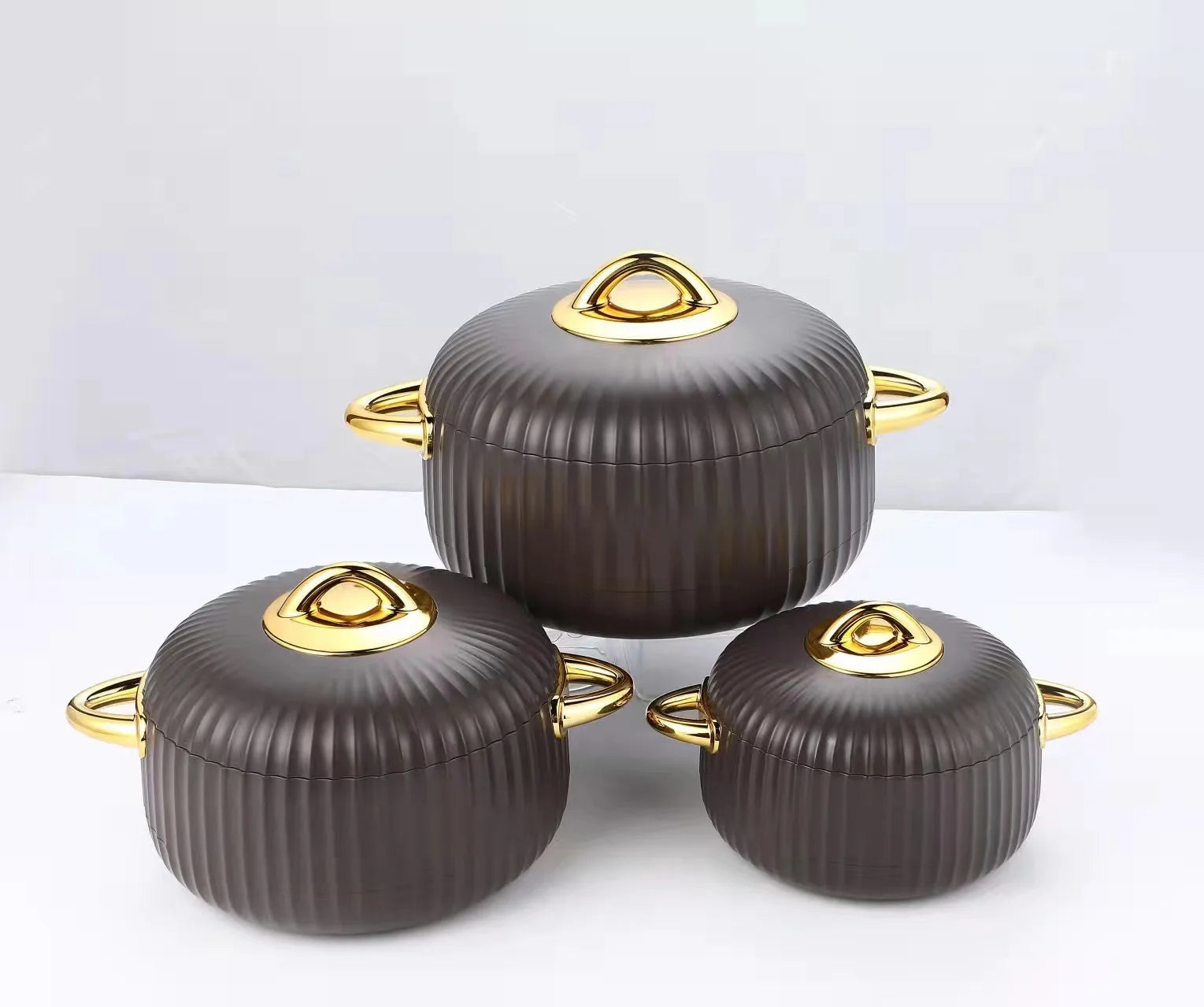 MC The Black Diamond food warmer with capacity in liters, featuring a sleek design and adjustable temperature controls.