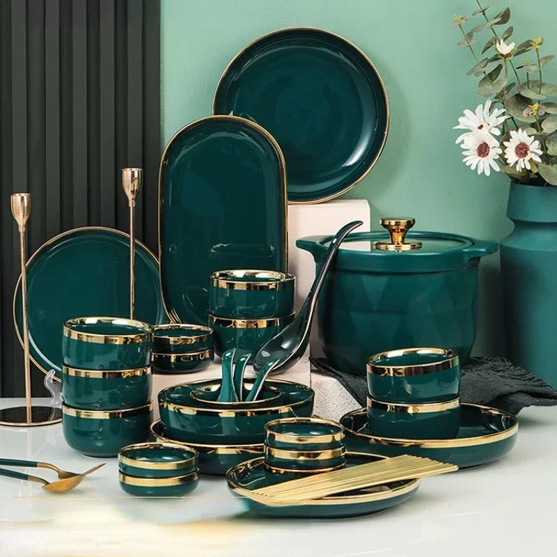 Elegant luxury dinnerware set by MC THE BLACK DIAMOND featuring royal-style plates and bowls for sophisticated dining.