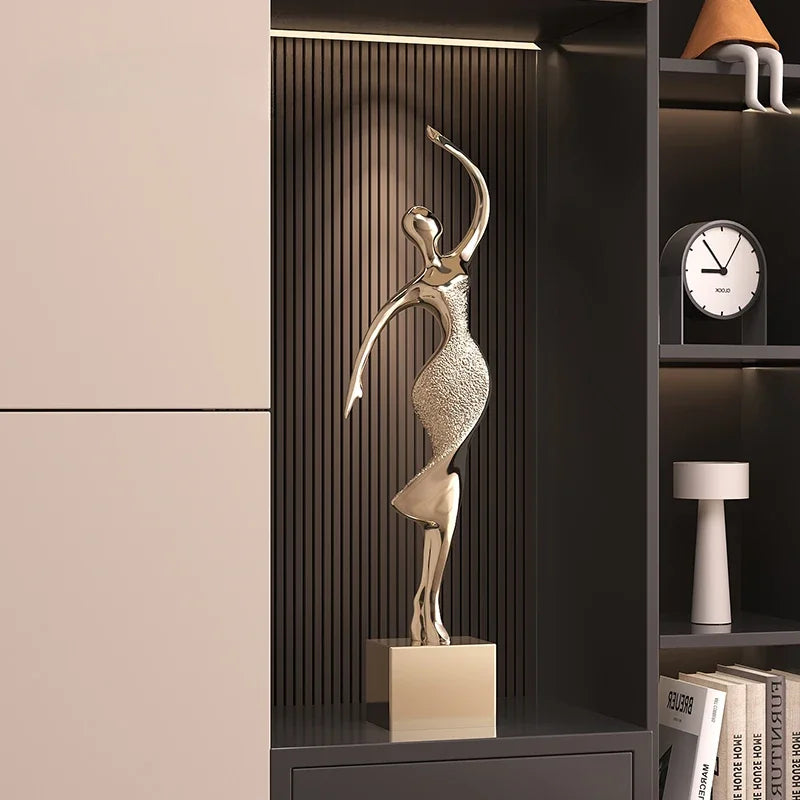 MC THE BLACK DIAMOND living room niche decoration sculpture featuring an elegant statue for stylish interior decor.