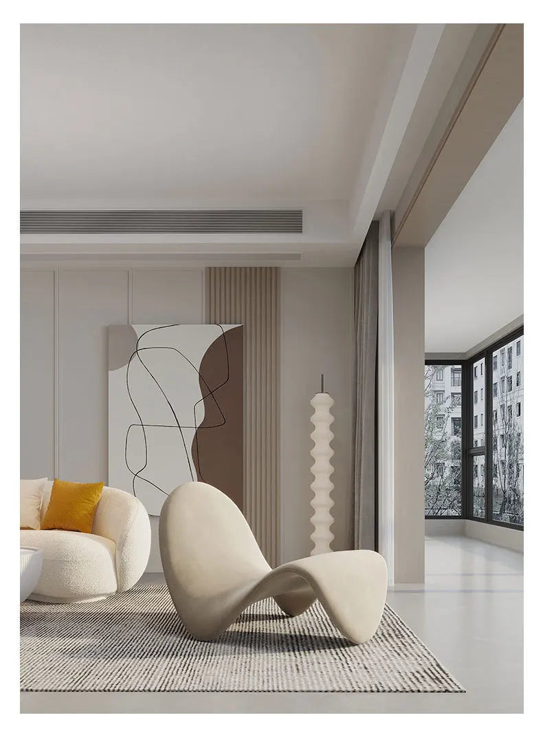 Modern Tongue Chair by 𝕄𝕔 𝕋𝕙𝕖 𝔹𝕝𝕒𝕔𝕜 𝔻𝕚𝕒𝕞𝕠𝕟𝕕