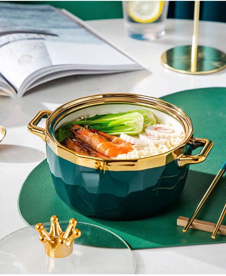 Nordic ceramic bowl with lid from 𝕄𝕔 𝕋𝕙𝕖 𝔹𝕝𝕒𝕔𝕜 𝔻𝕚𝕒𝕞𝕠𝕟�