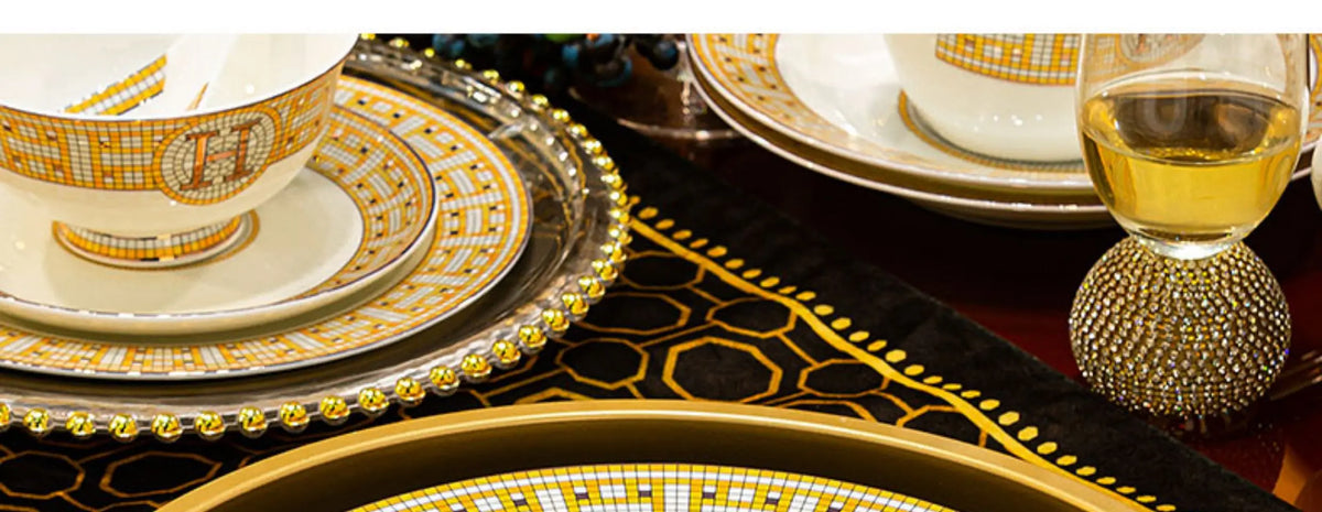 Bone China Luxury Dinnerware Set by 𝕄𝕔 𝕋𝕙𝕖 𝔹𝕝𝕒𝕔𝕜 𝔻𝕚𝕒𝕞𝕠𝕟�
