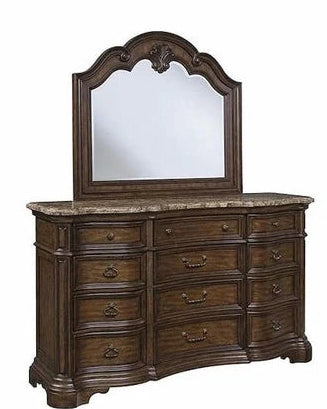 European style Classic King Size bedroom set by 𝕄𝕔 𝕋𝕙𝕖 𝔹𝕝𝕒𝕔𝕜 𝔻𝕚𝕒𝕞𝕠𝕟