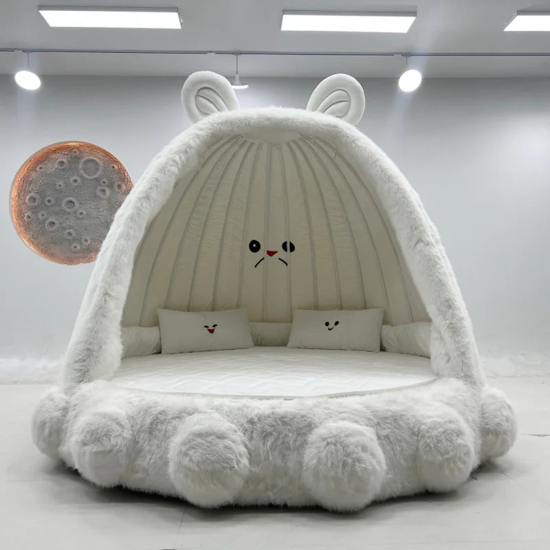 Modern children's bed by MC THE BLACK DIAMOND featuring a sleek, simple design in a kids' room setting.