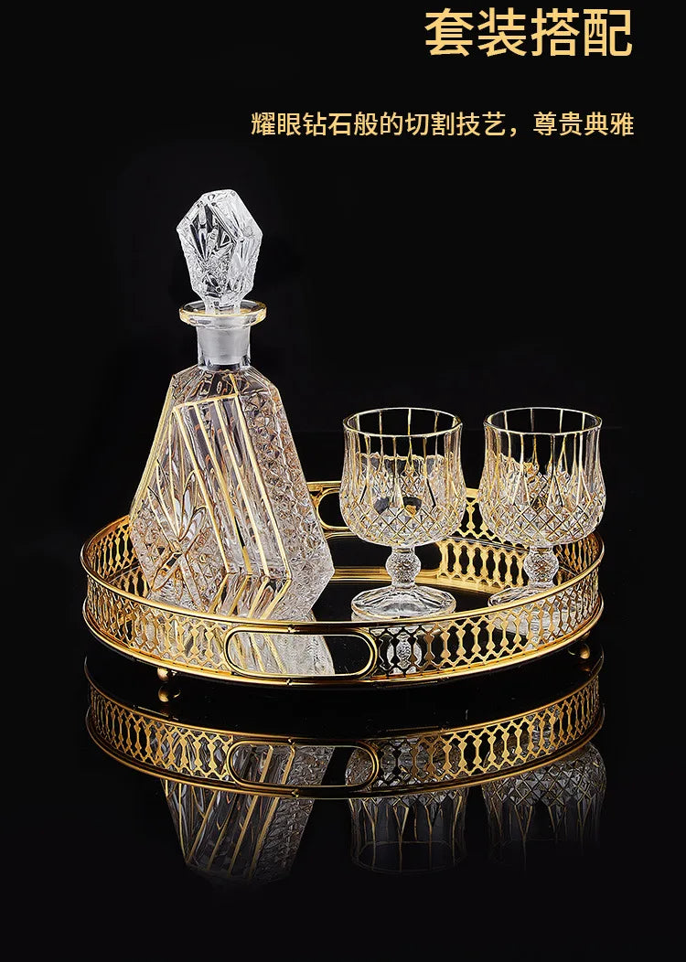Elegant set of gold and silver decorative cups from 𝕄𝕔 𝕋𝕙𝕖 𝔹𝕝𝕒𝕔𝕜 𝔻𝕚𝕒𝕞𝕠�