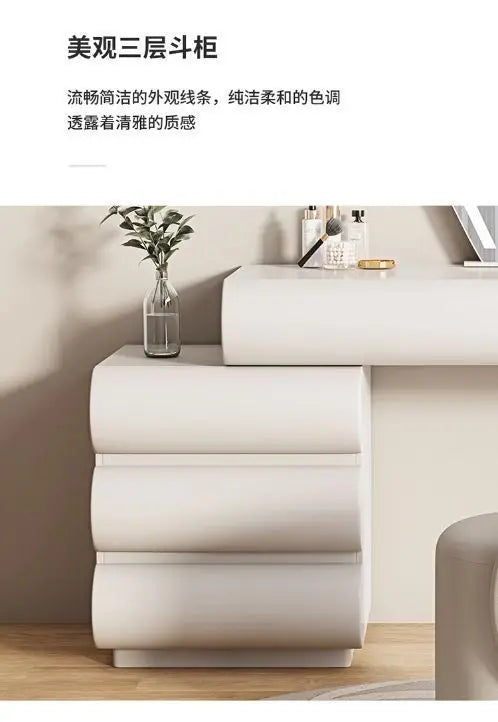 Black mirror drawers vanity table by 𝕄𝕔 𝕋𝕙𝕖 𝔹𝕝𝕒𝕔𝕜 𝔻𝕚𝕒𝕞𝕠𝕟�