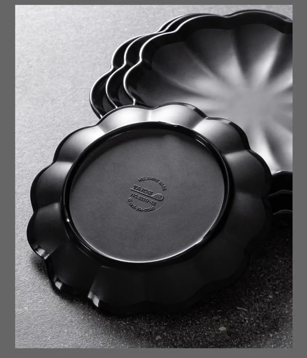 Japanese sushi plates from 𝕄𝕔 𝕋𝕙𝕖 𝔹𝕝𝕒𝕔𝕜 𝔻𝕚𝕒𝕞𝕠𝕟𝕕�
