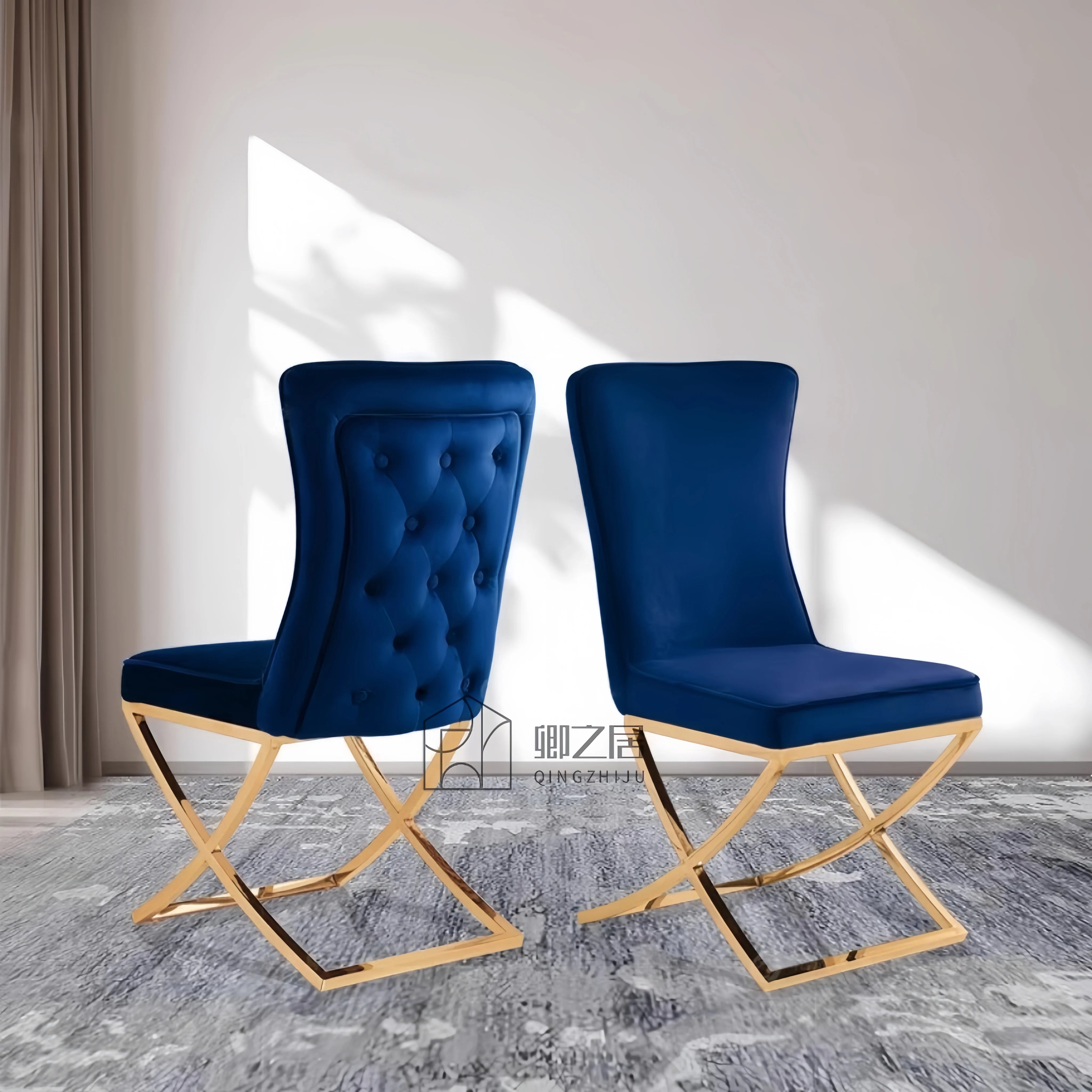 Modern MC THE BLACK DIAMOND velvet dining chair with a simple, casual design, ideal for contemporary home decor.