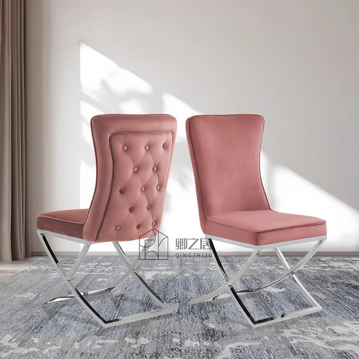 Modern MC THE BLACK DIAMOND velvet dining chair with a sleek, simple design for casual home decor.