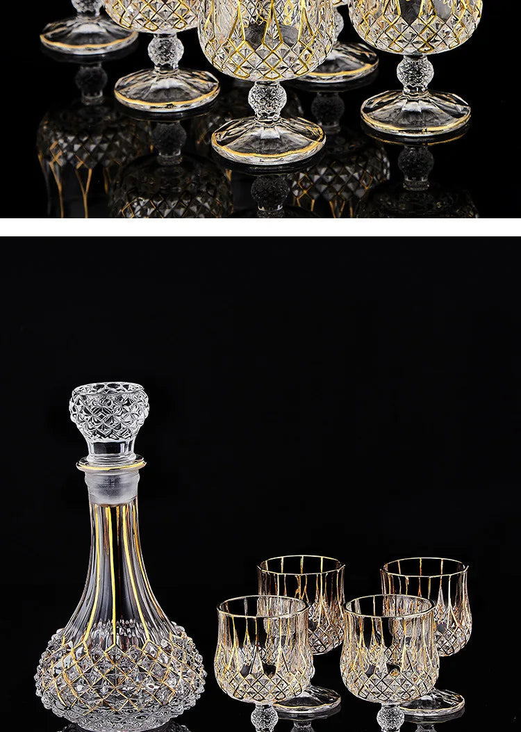 Gold and silver decorative cups set from 𝕄𝕮 𝕋𝕙𝕖 𝔹𝕝𝕒𝕔𝕜 𝔻𝕚𝕒𝕞𝕠𝕟�
