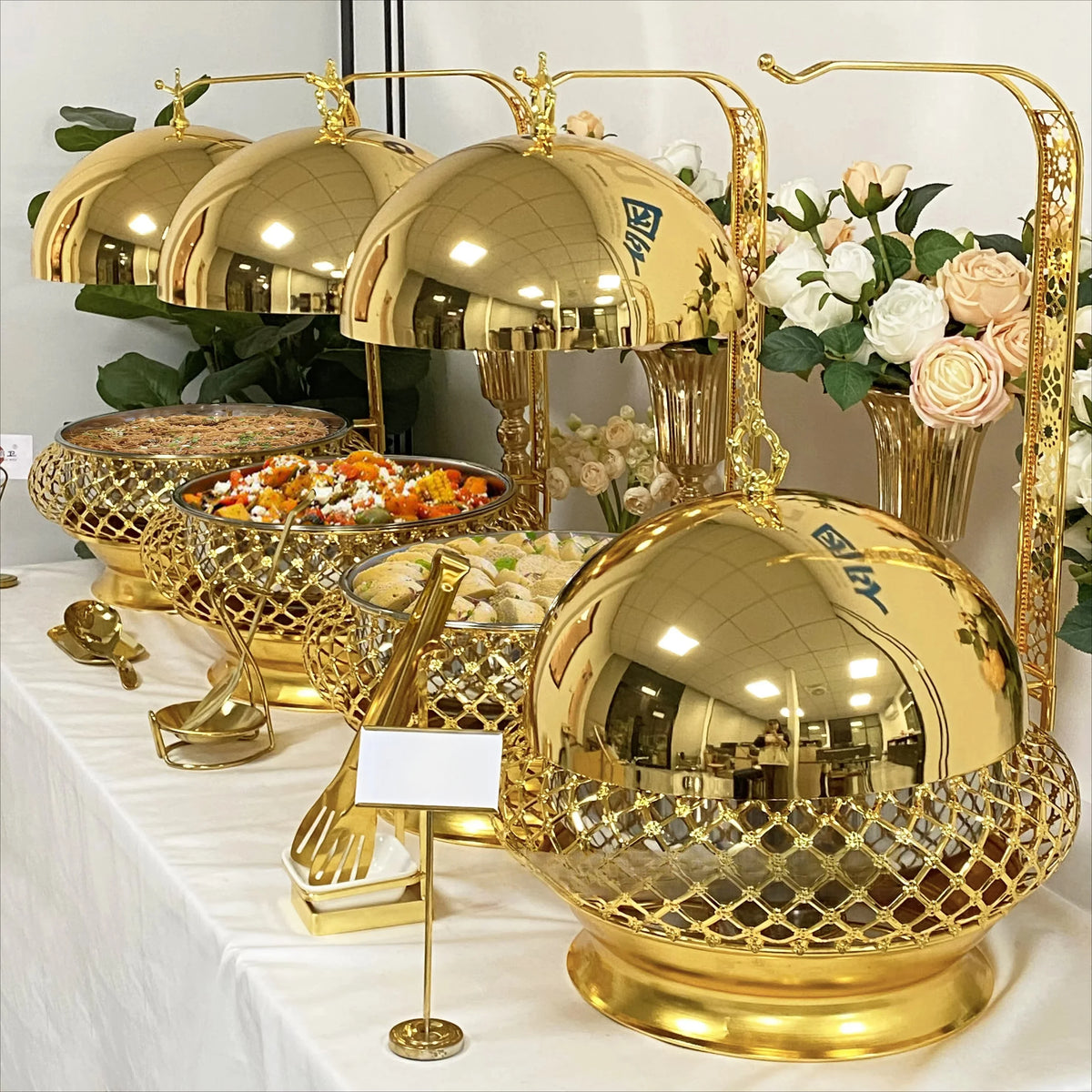 Stainless steel MC THE BLACK DIAMOND hot pot buffet warmer chafing dish for catering, hanging design, suitable for hot pot service.