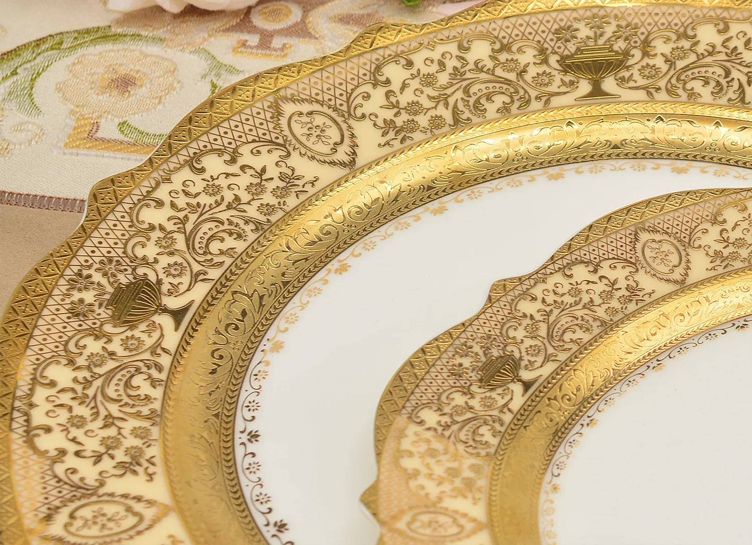 Luxury MC THE BLACK DIAMOND family size dinnerware set, includes plates, bowls, and cups arranged on a dining table.