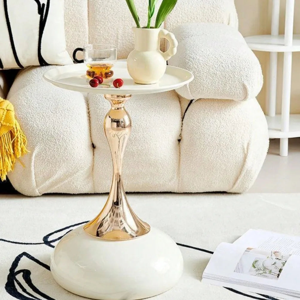 Small corner living room end table from MC THE BLACK DIAMOND, featuring a mini balcony design with a sleek finish.