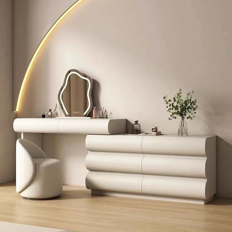 Mirror drawers vanity table with storage organizer, bedroom makeup station, and a matching chair, from 𝕄𝕔 𝕋𝕙𝕖 𝔹𝕝𝕒𝕔𝕜 𝔻𝕚�
