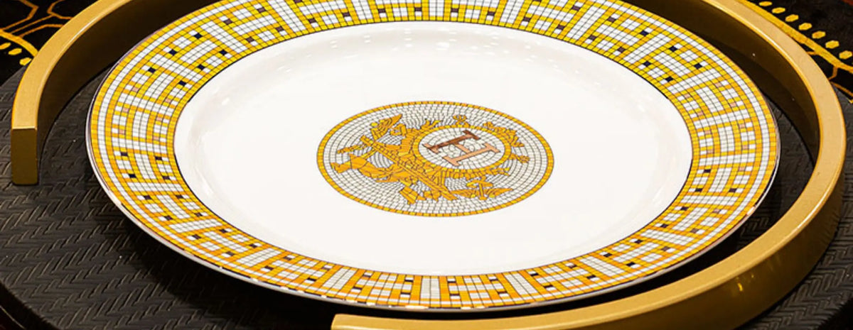 Bone China luxury dinnerware set by 𝕄𝕔 𝕋𝕙𝕖 𝔹𝕝𝕒𝕔𝕜 𝔻𝕚𝕒𝕞𝕠𝕟�